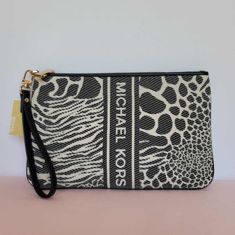 MICHAEL KORS Jet Set Charm Signature Logo Wristlet/Pouch- Black Multi⭐